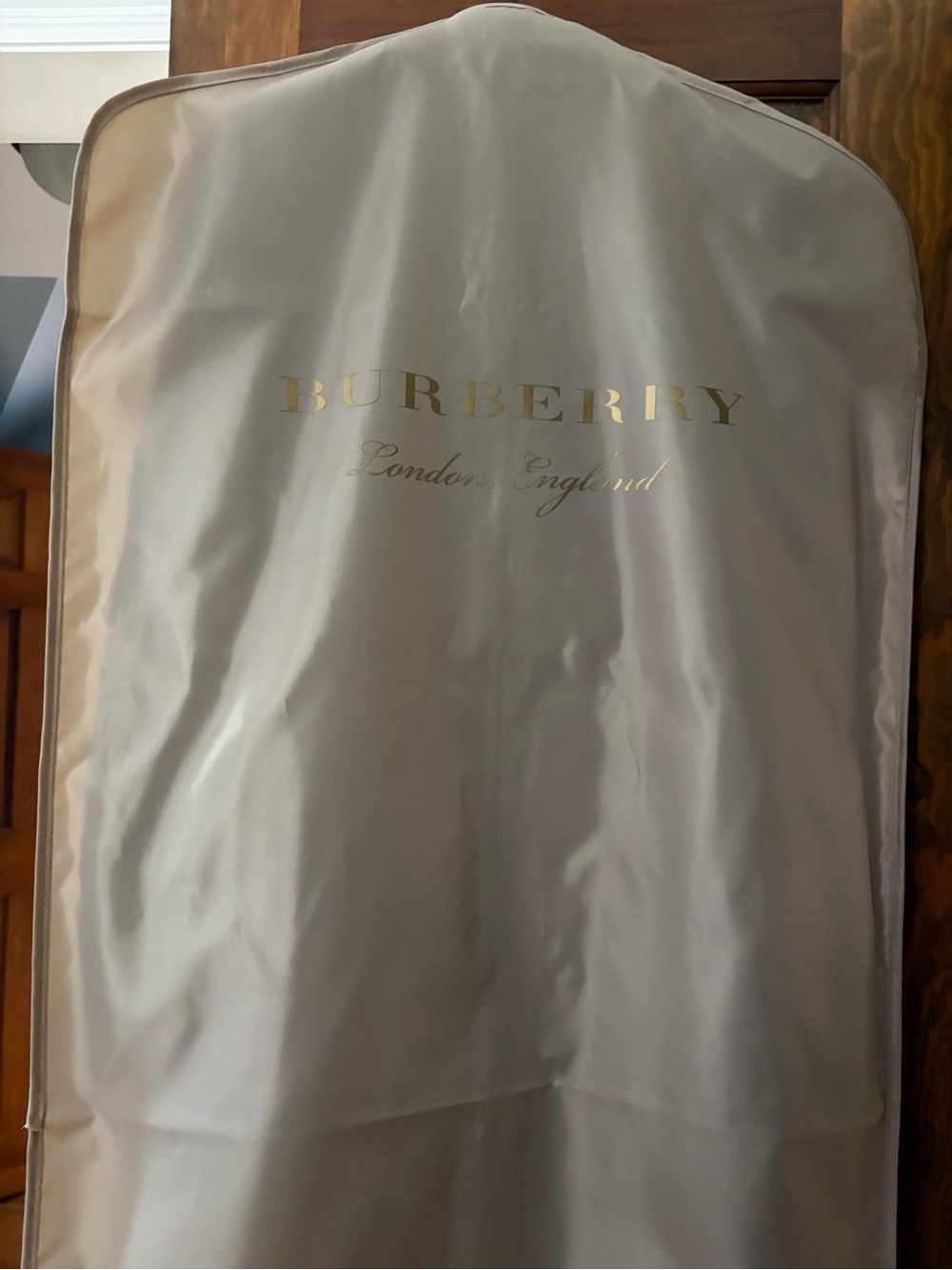 Burberry Double Breasted Trench Coat NWT Sz. M - Picture 15 of 15